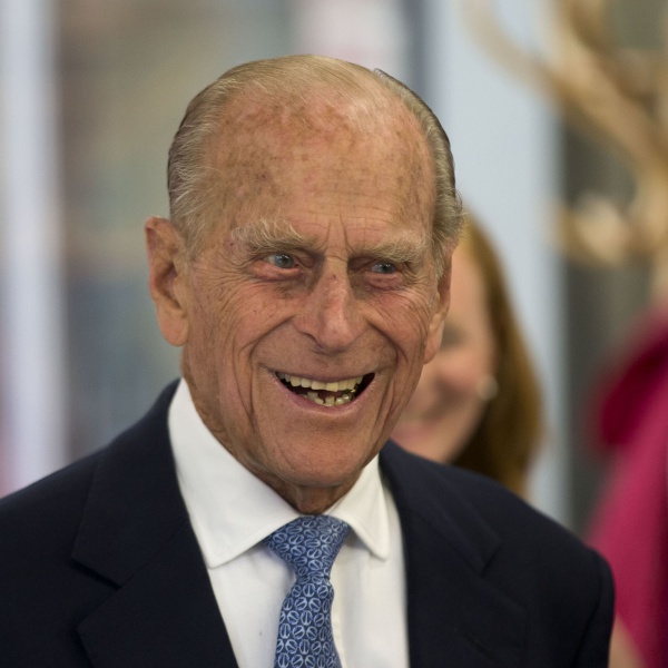Gb, principe Filippo rinuncia alla patente di guida