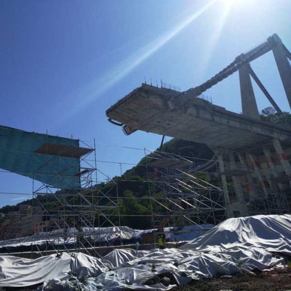 Genova, Ponte Morandi, venerdì esplosione controllata