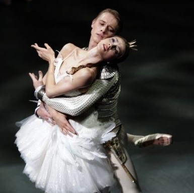 Il lago dei cigni, amore e dolore alla Scala di Milano