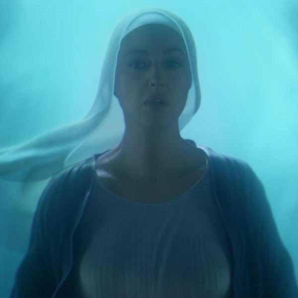 Il Miracolo, Monica Bellucci appare come la Madonna
