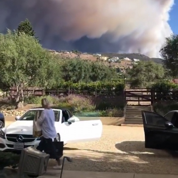 Incendio in California, in fuga anche Lady Gaga e Will Smith