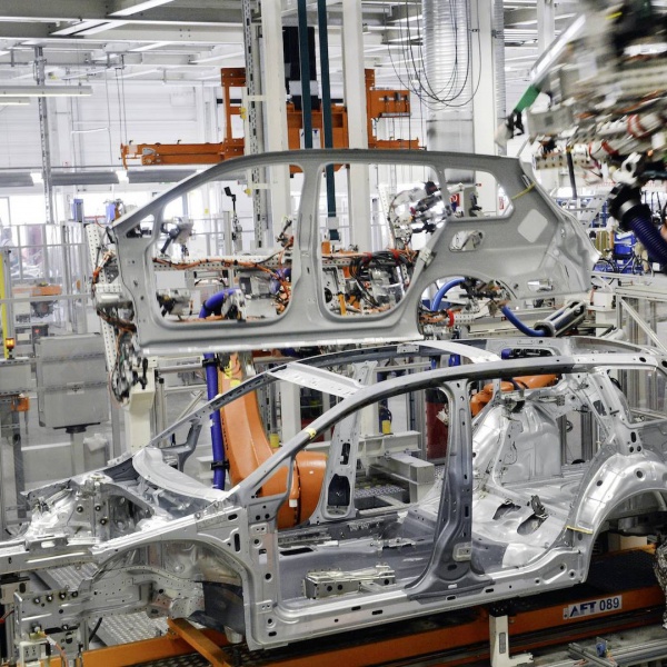 Istat, il fatturato dell'industria cala del 7,3% su base annua