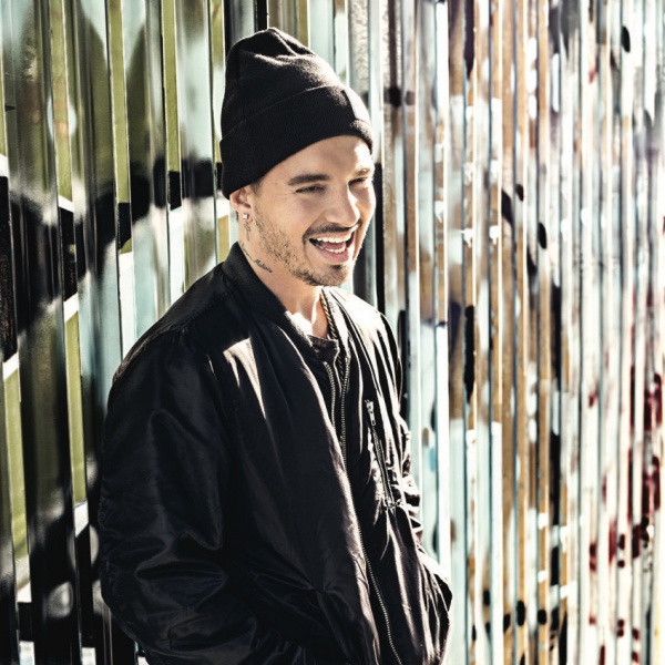 J Balvin per la prima volta in Italia: il 10 novembre il suo show