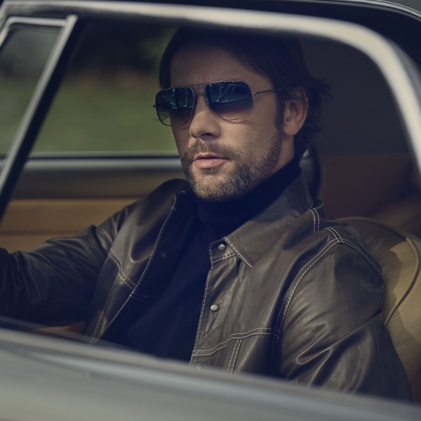 Jamiroquai, Jay Kay operato alla spina dorsale