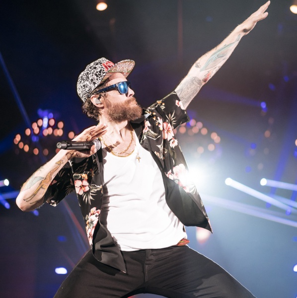 Jovanotti Live celebra la vita e la fantasia