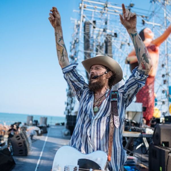 Jovanotti sui social, mondo ambientalista inquinato come fogne