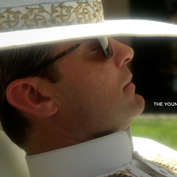 Jude Law nei panni di Papa Pio XIII