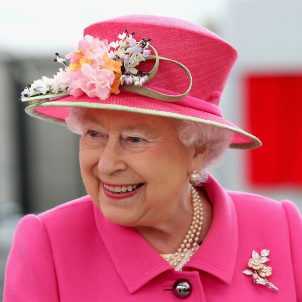 La Regina Elisabetta pubblica il suo primo post su Instagram