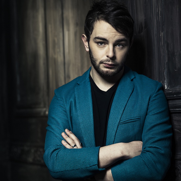Lorenzo Fragola sul palco con Chiara, Michielin e Nek