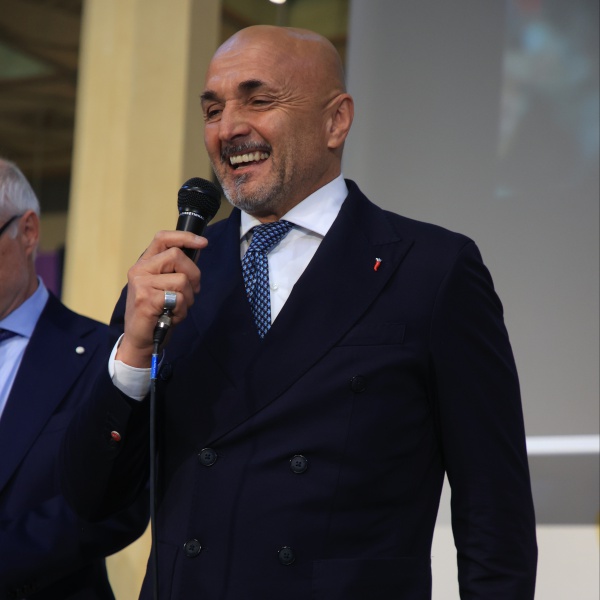 Luciano Spalletti Vicino Alla Panchina Azzurra Ma C L Ostacolo De