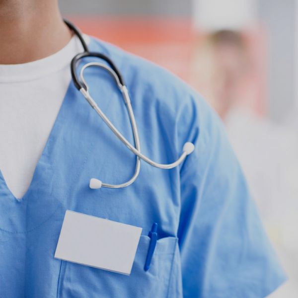 Mancano infermieri in pediatria, sale il rischio mortalità