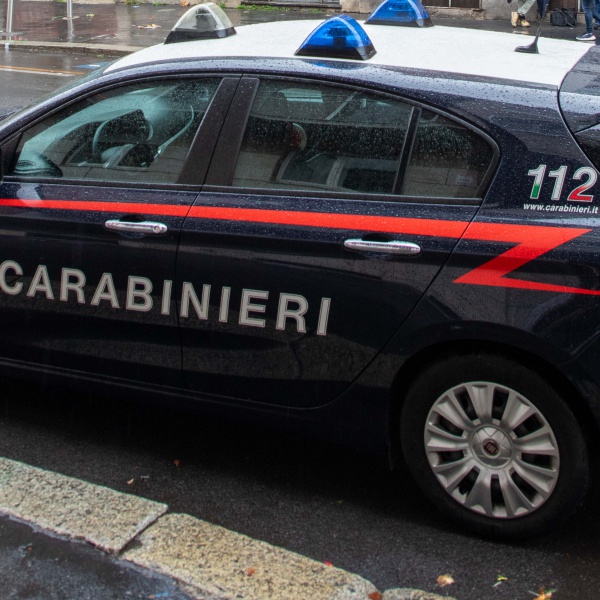 Femminicidio a Salsomaggiore Terme, uccide la moglie con una mazza da ...