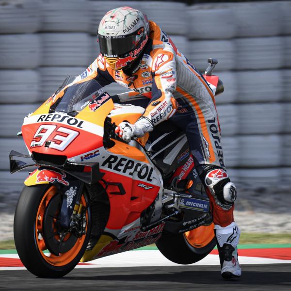 MotoGp, Catalogna, trionfa Marquez, fuori Rossi e Dovizioso