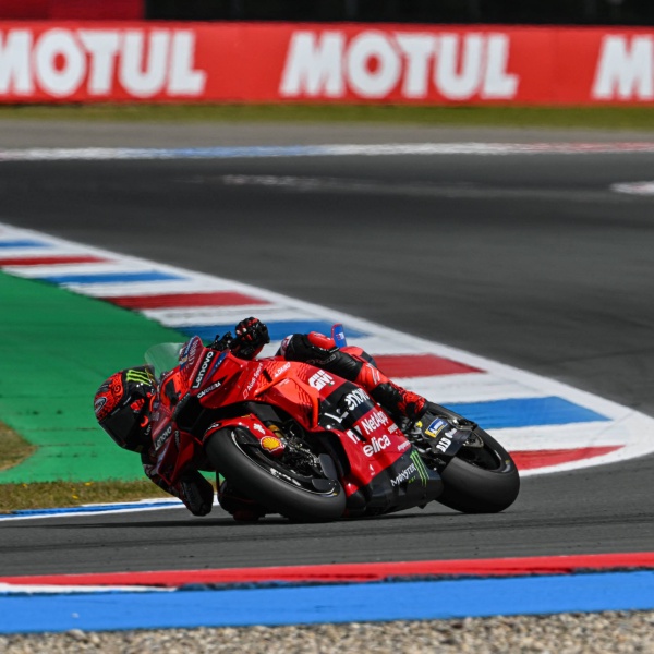 Motori, MotoGp, Pecco Bagnaia vince la Sprint Race sul circuito di ...