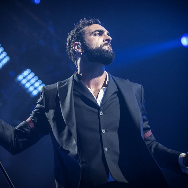 MTV Awards 2015, live con Mengoni e Malika