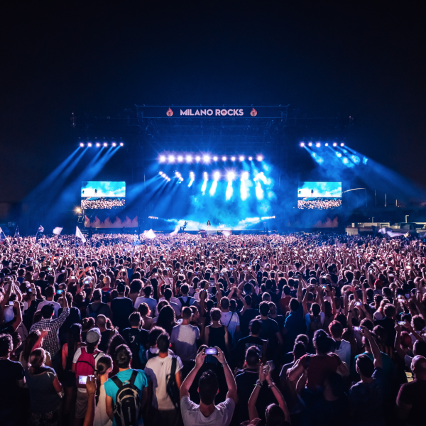 Musica, Milano Rocks, al live di Florence cellulari vietati
