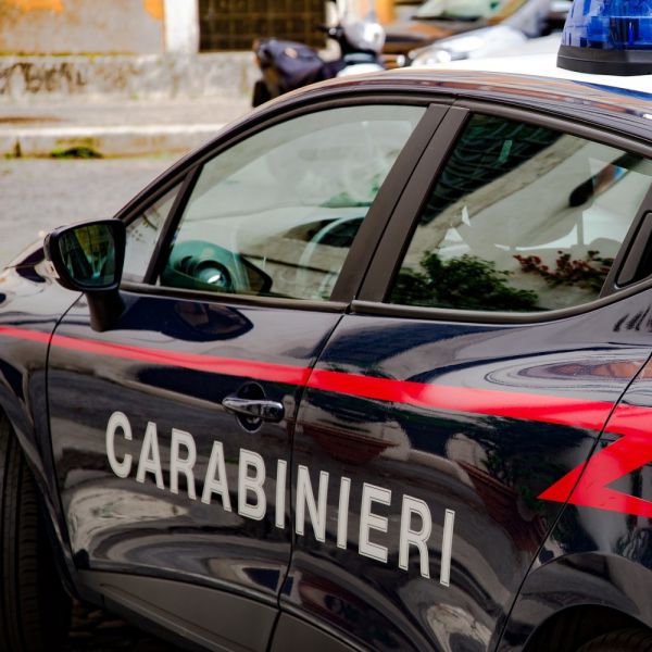 Nuoro, bomba contro casa imprenditore del marmo