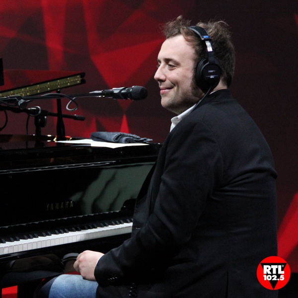Raphael Gualazzi a RTL 102.5: "Sanremo 2017? Porte aperte"