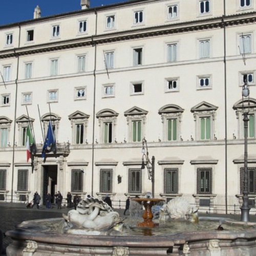 Reddito di cittadinanza, Di Maio, solo agli italiani