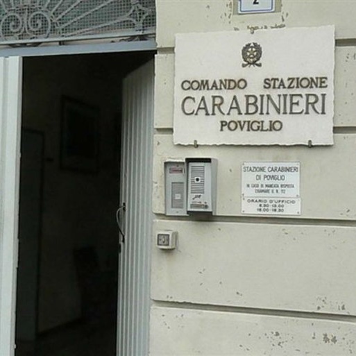 Reggio Emilia, ruba in casa e spende in escort e videopoker