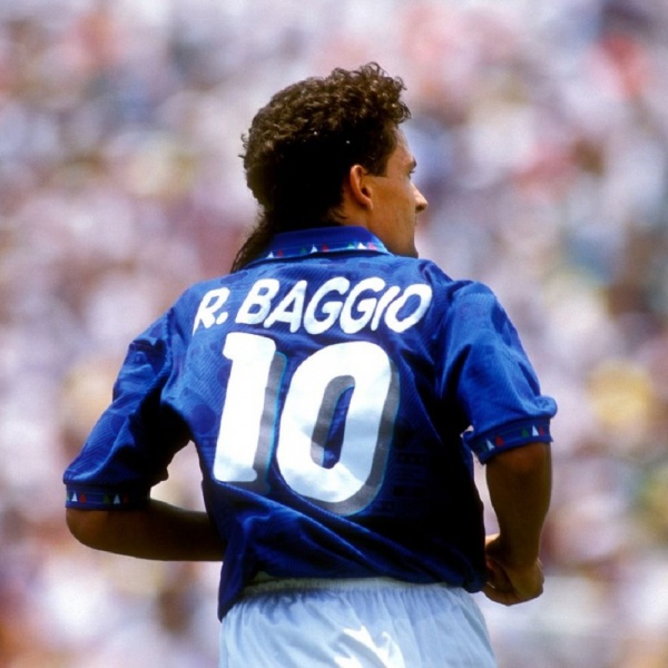 Roberto Baggio, Compie 52 Anni Una Delle Stelle Del Calcio Italiano ...