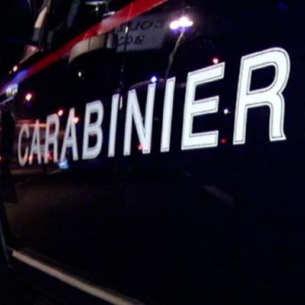 Savona, spara e uccide la ex moglie durante una serata karaoke