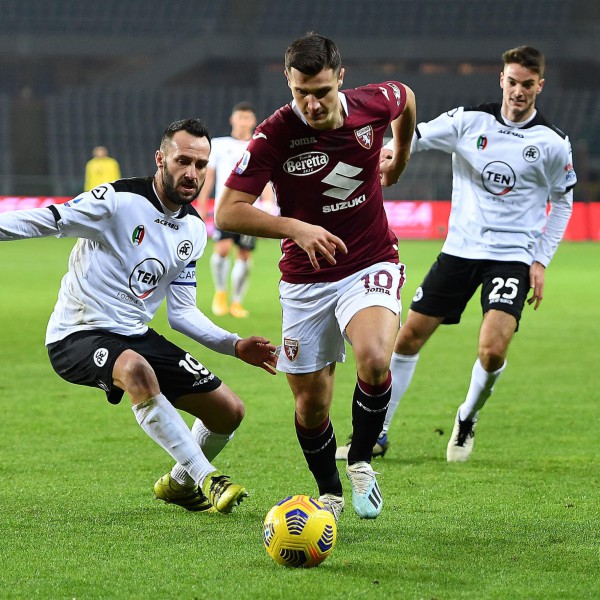 Serie A, Il Bologna Torna Alla Vittoria, Battuto Il Verona 1-0 ...