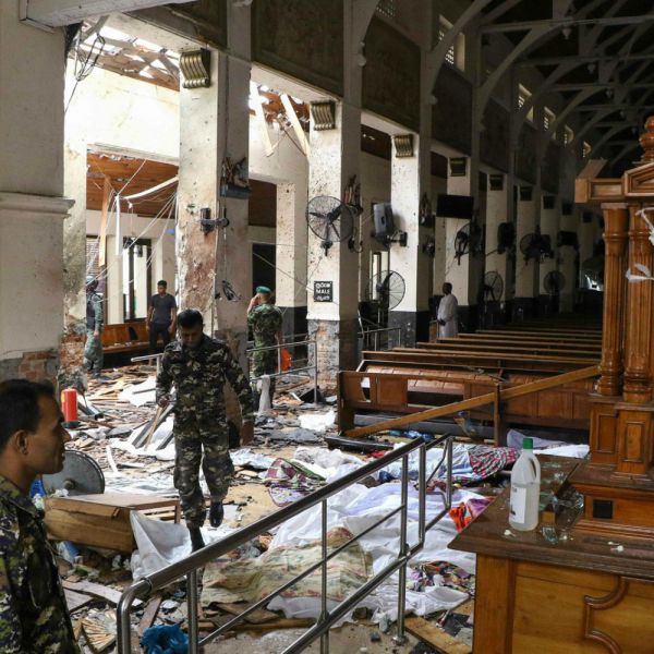 Sri Lanka, arrestati 24 sospetti, erano 7 i kamikaze