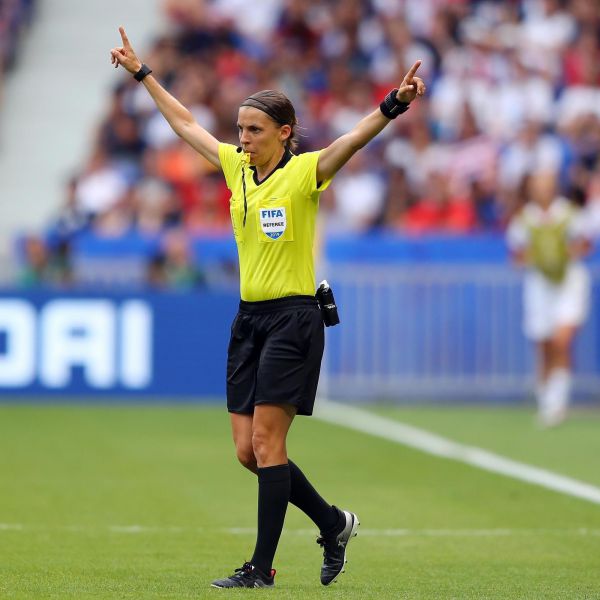 Supercoppa, Liverpool-Chelsea,prima volta arbitro donna