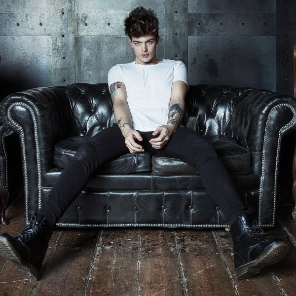 The Kolors: "Me Minus You", InStore Tour e due live a Milano e Roma