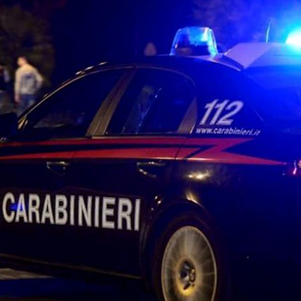 Torino, violenta giovane fuori da una discoteca, arrestato