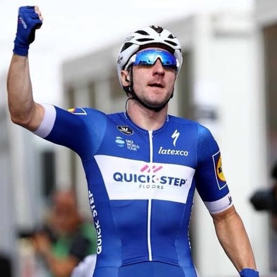 Tour de France, successo italiano, tappa a Elia Viviani