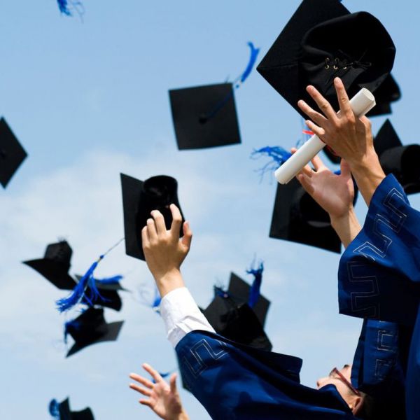 UE, Italia al penultimo posto per giovani laureati