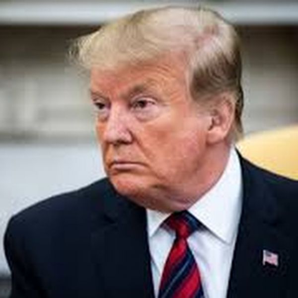 Usa, gaffe di Trump in un tweet, la Luna fa parte di Marte