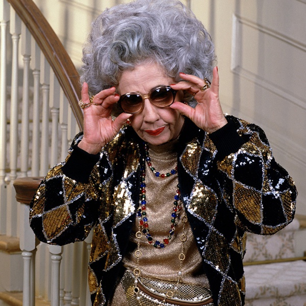 Zia Yetta de "La Tata" è morta a 87 anni 