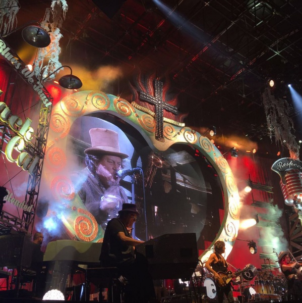 Zucchero live in Arena: "Canto il coraggio e i valori"