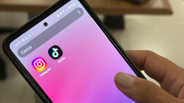 Instagram: alcuni contenuti vietati agli under 13. Cosa cambia nel mondo dei social