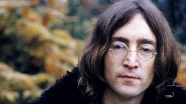 John Lennon: la figura e l'attualità di un genio della musica pop che vive  oltre il tempo che passa - RTL 102.5