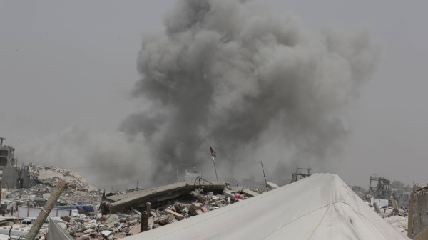 Mohammed Sinwar ucciso a Gaza dai raid israeliani. A Doha si tratta per la pace