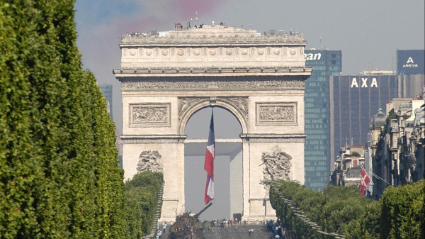 Mondiali, parata e diplomazia: oggi, 14 luglio, tutto il mondo guarda a Parigi
