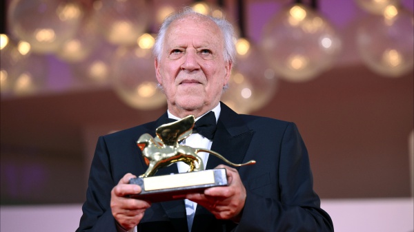 82. Mostra del Cinema di Venezia: Werner Herzog, premiato con il Leone d’Oro da Coppola, presenta la pellicola “Ghost Elephants” a RTL 102.5