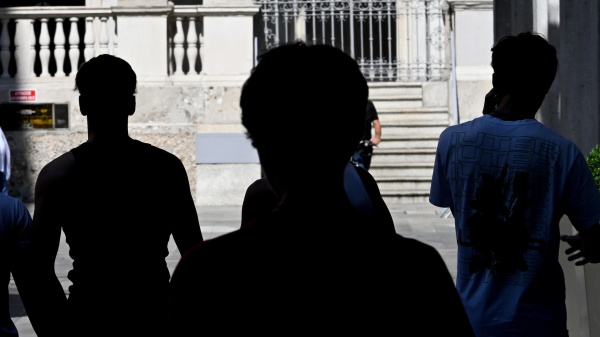 A 11 anni picchiata e filmata dai baby bulli