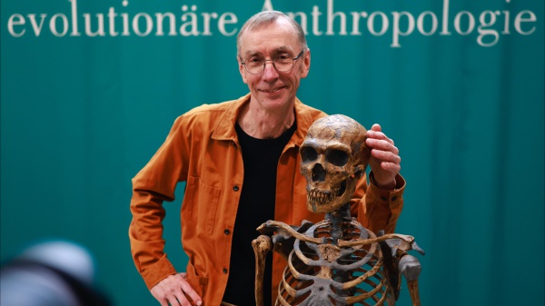 A Svante Pääbo il Nobel per la Medicina 2022. Il biologo che ha spiegato l'uomo all'uomo attraverso il DNA
