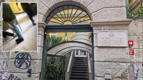 Accoltellato in classe da un compagno, muore studente 18enne, fermato l'autore