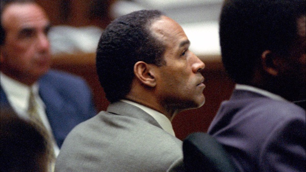 Addio a O.J. Simpson, l'ex star travolta dallo scandalo. Dal football alle accuse di omicidio nel 'processo del secolo'
