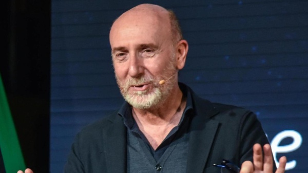 Addio a Roberto Arditti. Il giornalista si è spento, a 60 anni. Il cordoglio della politica