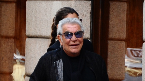 Addio a Roberto Cavalli, è morto il maestro dell'eleganza e della creatività, aveva 83 anni