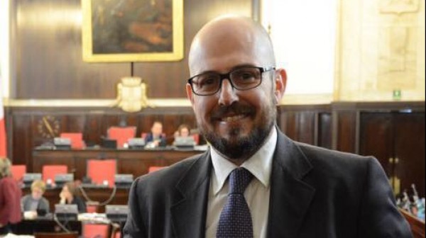 Alessandro De Chirico in diretta su RTL 102.5: “Mettere becco negli affari di una società privata è eccessivo. Se Sala ha timori, che revochi la concessione alle squadre”