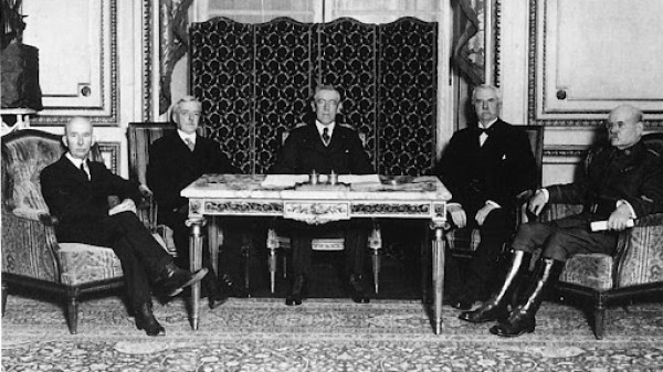 Alle 11 del mattino dell'11 novembre del 1918 finì la Prima guerra mondiale, si trattò, in pratica, però, solo di una tregua