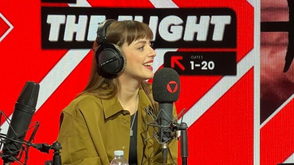 Annalisa a RTL 102.5: “’Ma io sono fuoco’ è un viaggio composto da diverse tappe e la prima è il tour. Non vedo l’ora di mostrare al pubblico tutto quello a cui abbiamo pensato”